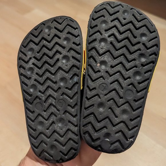 Gymboree Bee-Themed Flip Flops - Infant Girl Size 7, Yellow & Black, Brand New! - Picture 4 of 4